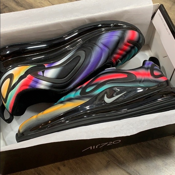 WMNS NIKE AIR MAX 720 (GS) black/metallic silver - Picture 16 of 16